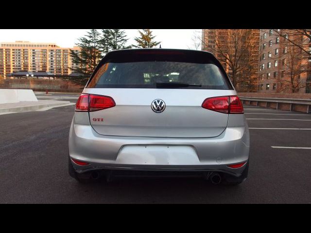 2016 Volkswagen Golf GTI SE Performance