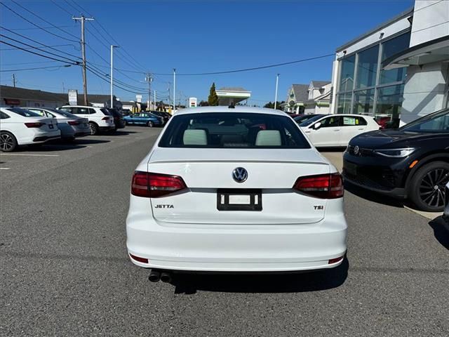 2016 Volkswagen Jetta 1.8T Sport