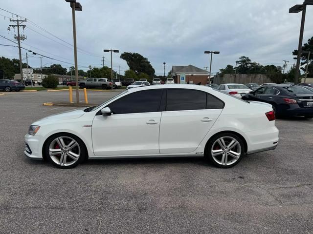 2016 Volkswagen Jetta 2.0T GLI SE