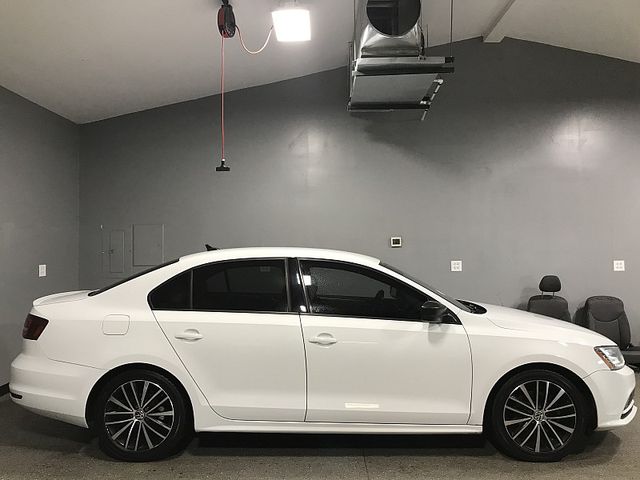 2016 Volkswagen Jetta 1.8T Sport