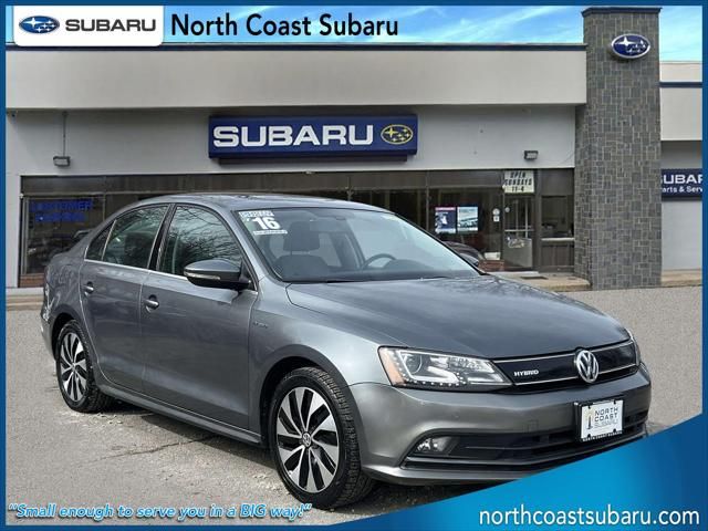 2016 Volkswagen Jetta Hybrid SEL Premium