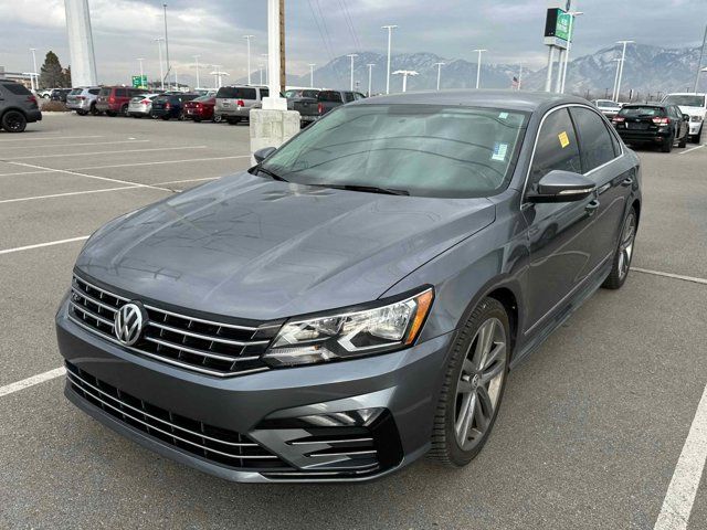 2016 Volkswagen Passat 1.8T R-Line Comfort