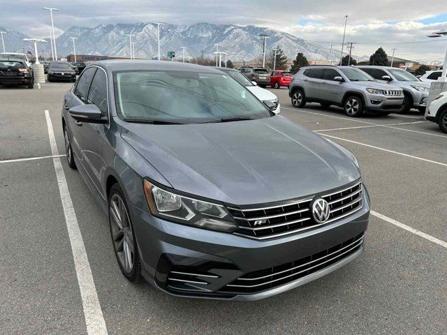 2016 Volkswagen Passat 1.8T R-Line Comfort