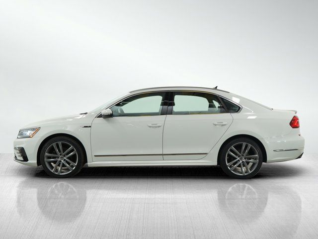 2016 Volkswagen Passat 1.8T R-Line Comfort