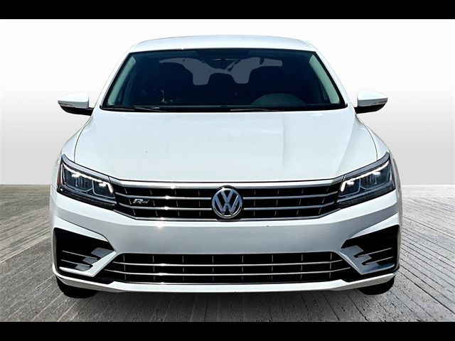 2016 Volkswagen Passat 1.8T R-Line Comfort