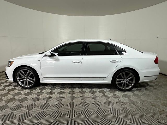 2016 Volkswagen Passat 1.8T R-Line