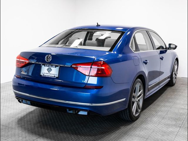 2016 Volkswagen Passat 1.8T R-Line Comfort