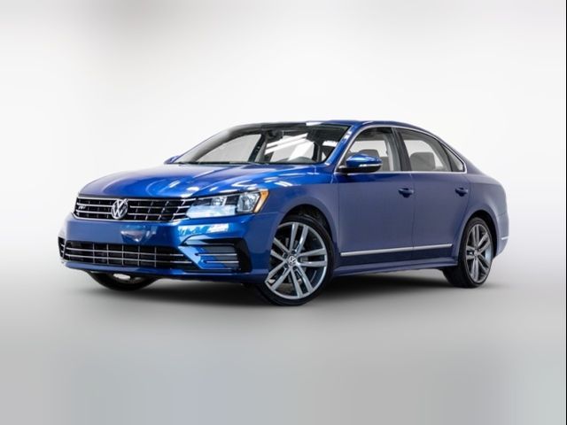 2016 Volkswagen Passat 1.8T R-Line Comfort