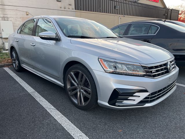 2016 Volkswagen Passat 1.8T R-Line Comfort