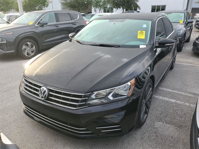 2016 Volkswagen Passat 1.8T R-Line