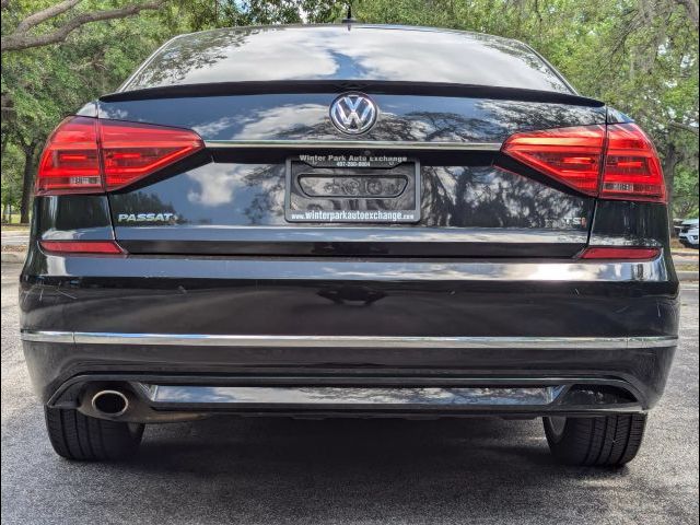2016 Volkswagen Passat 1.8T R-Line Comfort