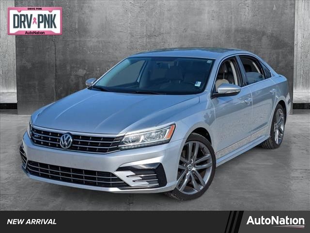 2016 Volkswagen Passat 1.8T R-Line Comfort