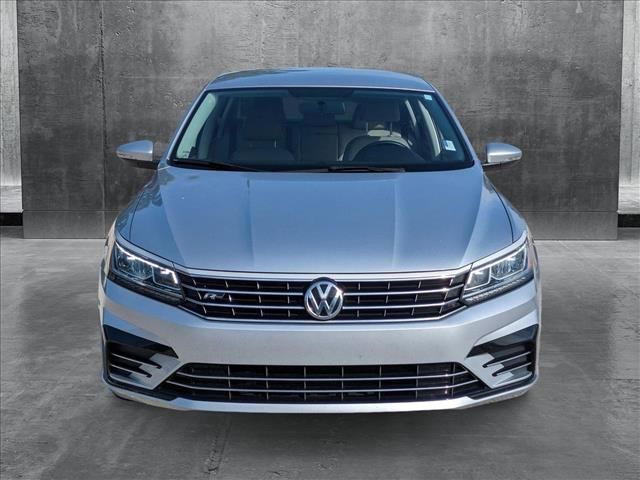 2016 Volkswagen Passat 1.8T R-Line Comfort