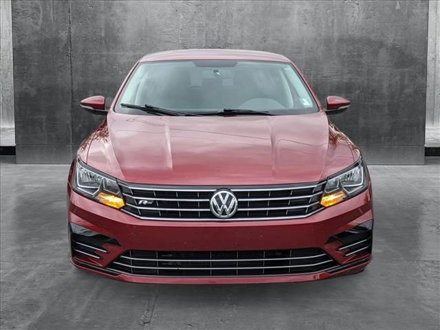 2016 Volkswagen Passat 1.8T R-Line Comfort