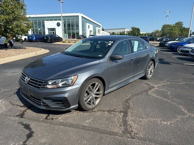 2016 Volkswagen Passat 1.8T R-Line Comfort