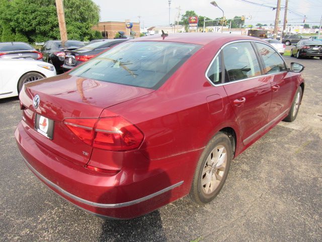 2016 Volkswagen Passat 1.8T S