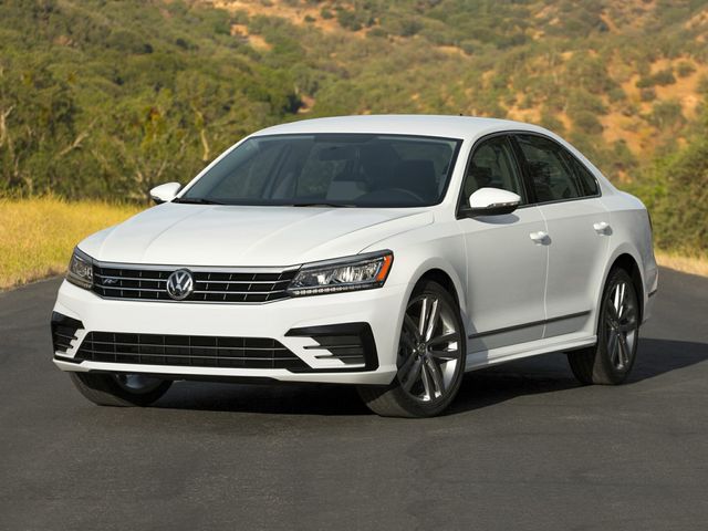 2016 Volkswagen Passat 1.8T R-Line Comfort