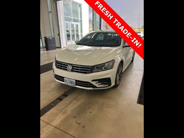 2016 Volkswagen Passat 1.8T R-Line Comfort