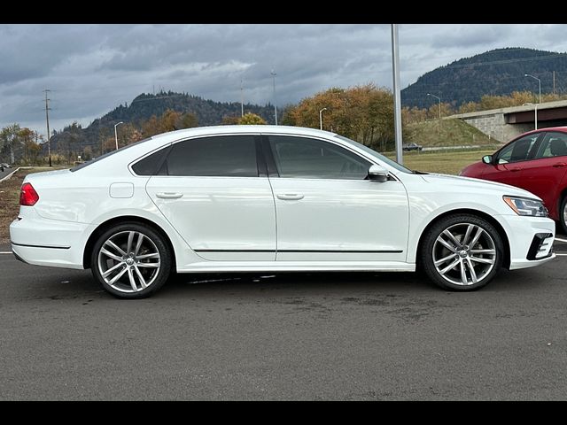 2016 Volkswagen Passat 1.8T R-Line Comfort