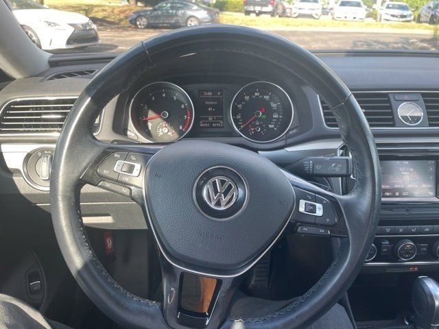 2016 Volkswagen Passat 1.8T R-Line
