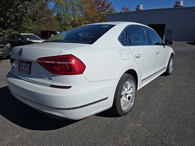 2016 Volkswagen Passat 1.8T S