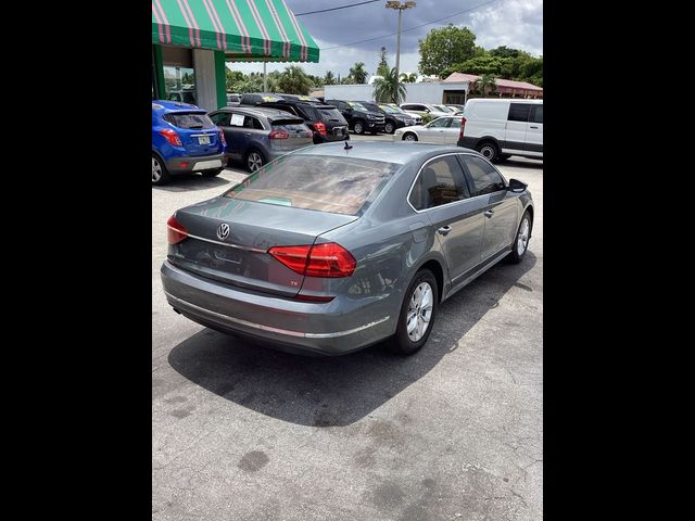 2016 Volkswagen Passat 1.8T S