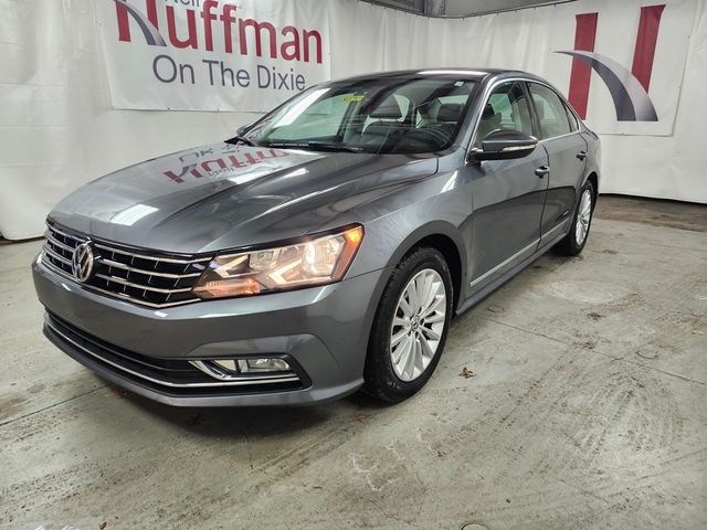 2016 Volkswagen Passat 1.8T SE Technology