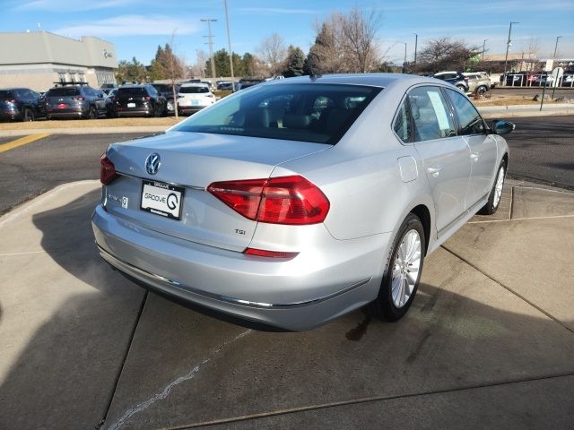 2016 Volkswagen Passat 1.8T SE