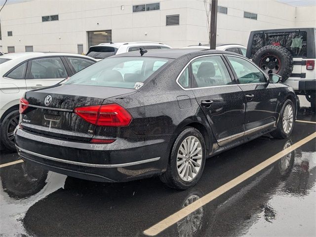 2016 Volkswagen Passat 1.8T SE