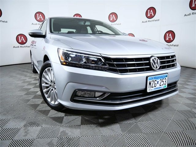 2016 Volkswagen Passat 1.8T SE