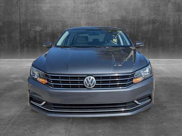 2016 Volkswagen Passat 1.8T SE