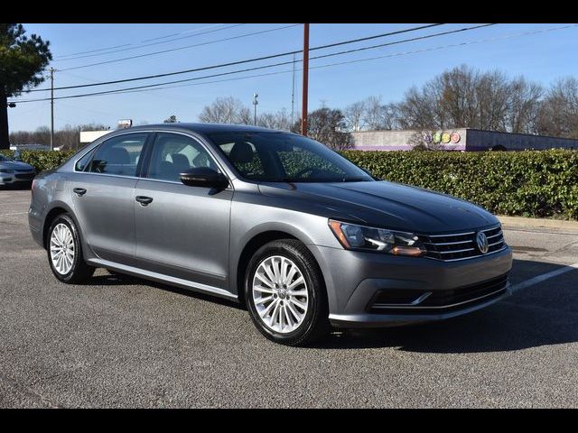 2016 Volkswagen Passat 1.8T SE