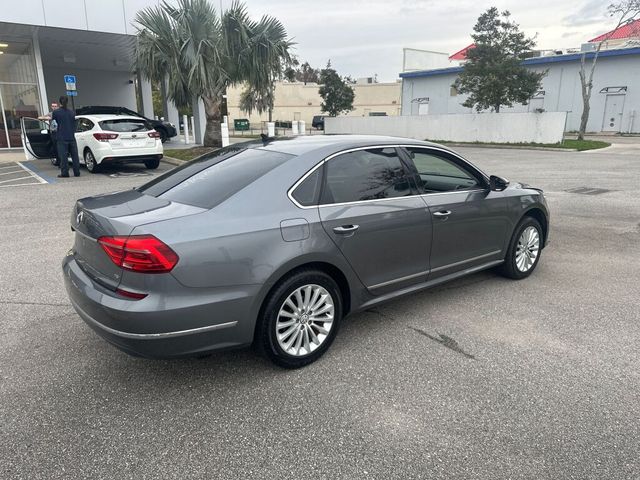 2016 Volkswagen Passat 1.8T SE