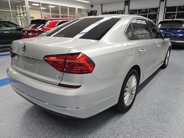 2016 Volkswagen Passat 1.8T SE Technology