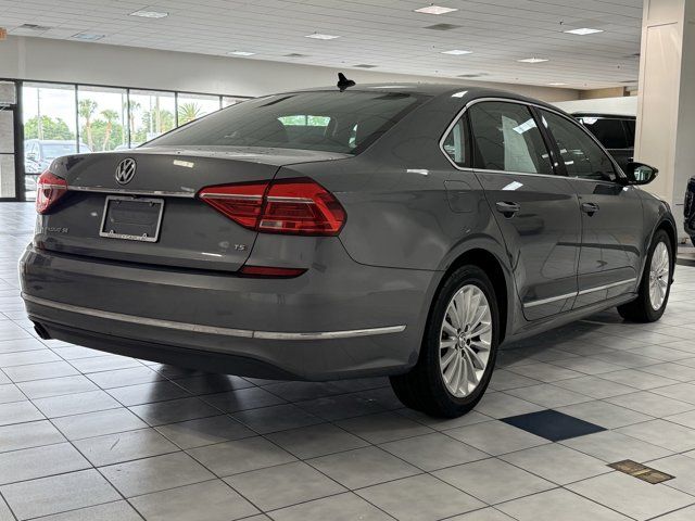 2016 Volkswagen Passat 1.8T SE