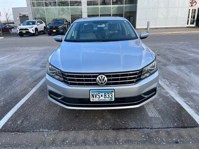 2016 Volkswagen Passat 1.8T SE