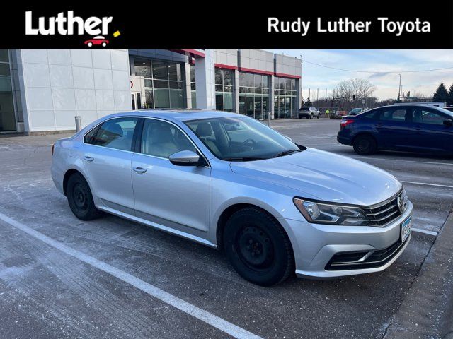 2016 Volkswagen Passat 1.8T SE