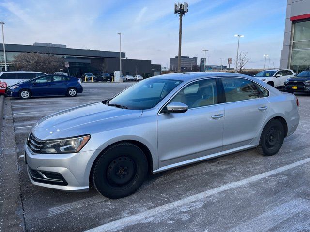 2016 Volkswagen Passat 1.8T SE