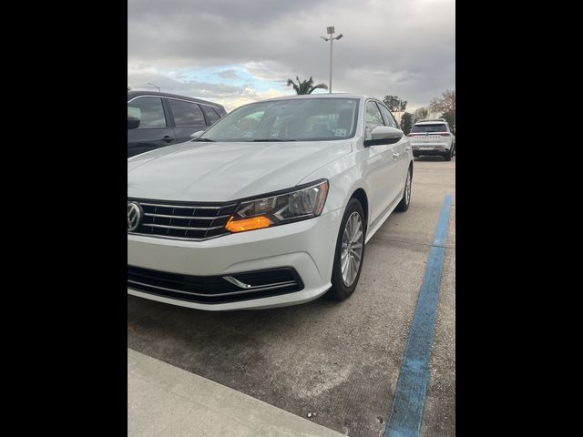 2016 Volkswagen Passat 1.8T SE