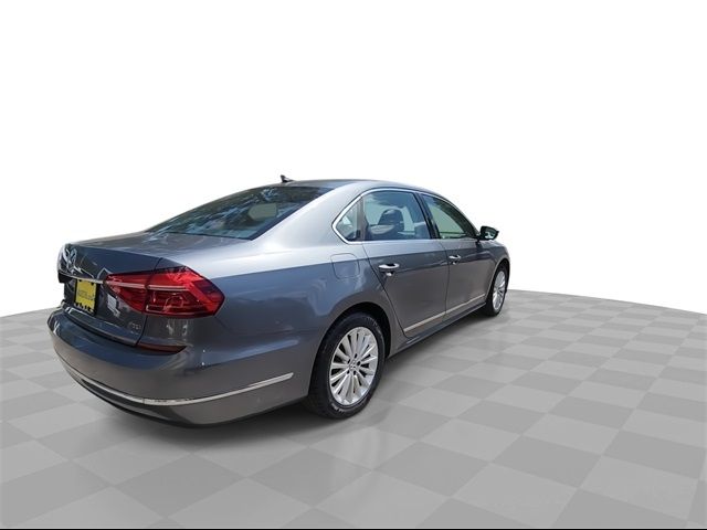 2016 Volkswagen Passat 1.8T SE