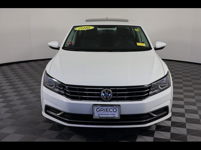 2016 Volkswagen Passat 1.8T SE