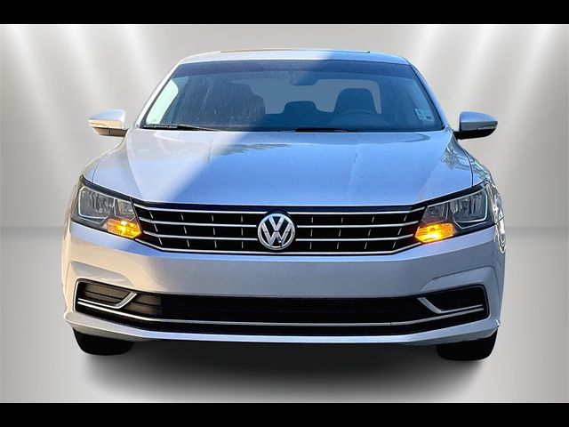 2016 Volkswagen Passat 1.8T SE