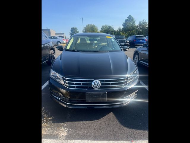 2016 Volkswagen Passat 1.8T SE