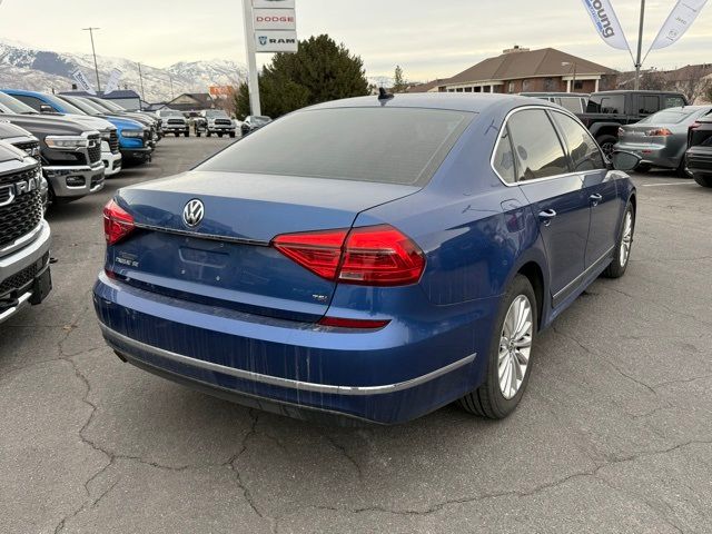 2016 Volkswagen Passat 1.8T SE Technology