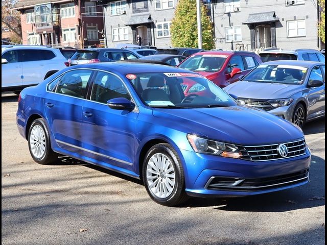 2016 Volkswagen Passat 1.8T SE