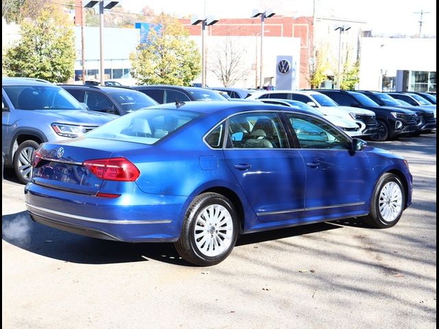 2016 Volkswagen Passat 1.8T SE