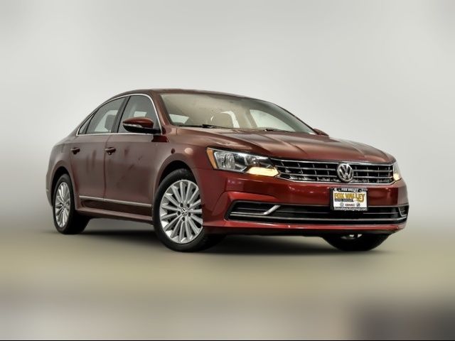 2016 Volkswagen Passat 1.8T SE