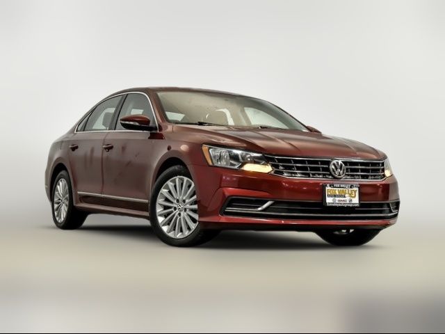 2016 Volkswagen Passat 1.8T SE