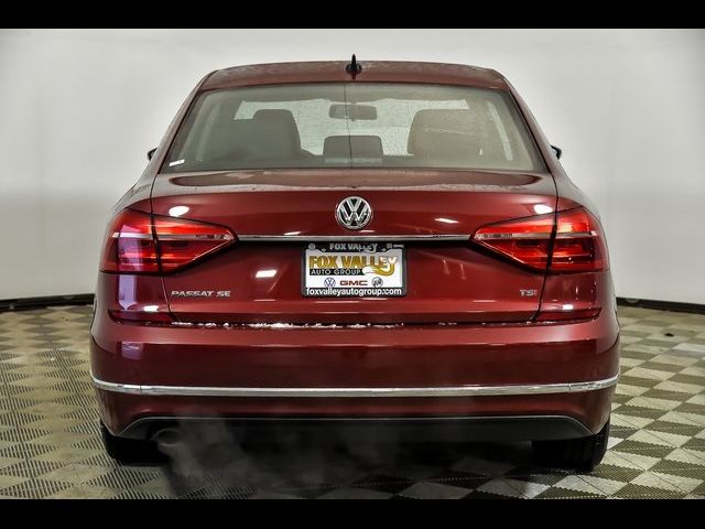 2016 Volkswagen Passat 1.8T SE