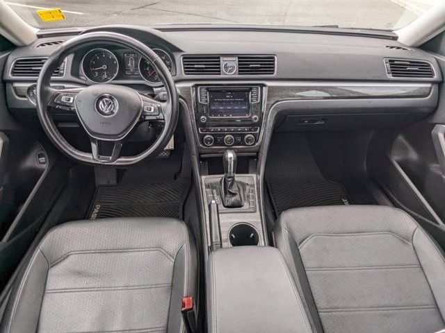 2016 Volkswagen Passat 1.8T SE